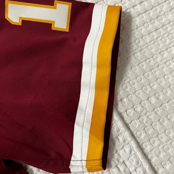 PRE-OWNED/USED Nike Washington Redskins Griffin III #10 Jersey - Picture 6 of 13